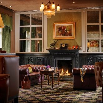 Dott's Bar Fireplace 330x330