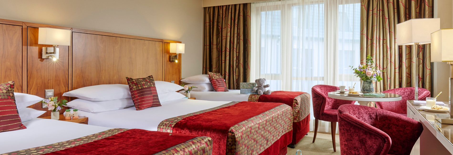 Classic family room oct  x www.therosehotel.com_v3