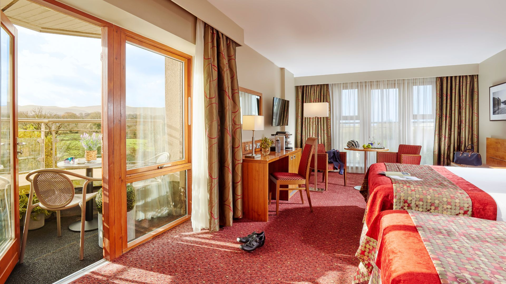 X  px www.therosehotel.com_v3