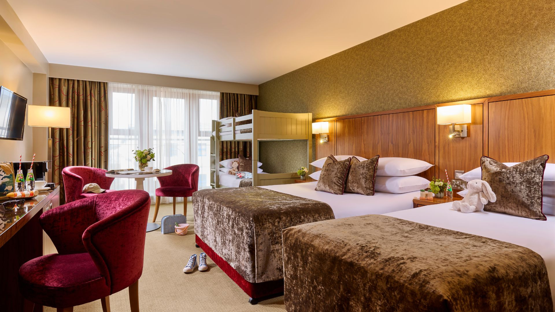 X  px www.therosehotel.com_v3