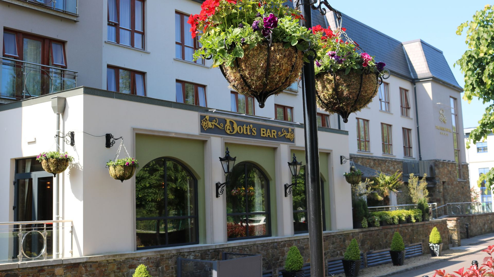 X  px www.therosehotel.com_v3