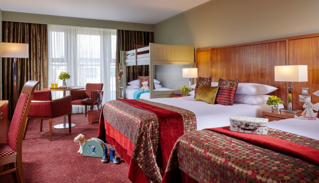 Family Room with Bunk beds