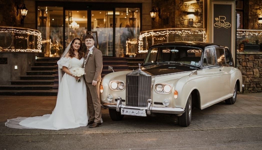 Wedding Couple Rolls Royce