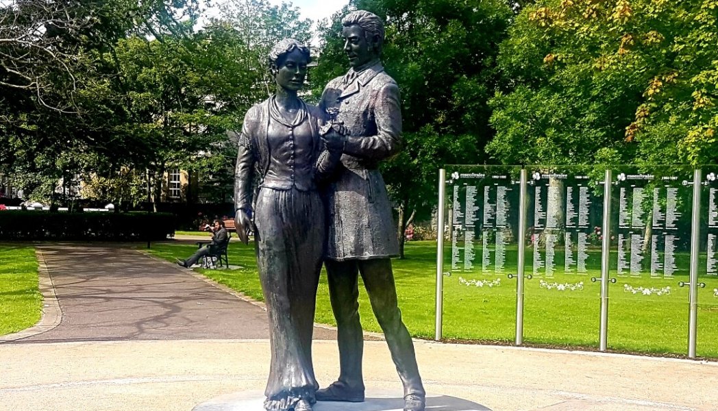 Rose of tralee statue tralee gallery www.therosehotel.com_v3