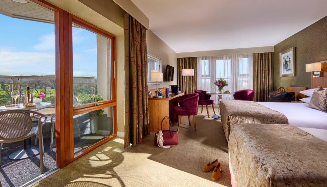 Classic room with balcony www.therosehotel.com_v3